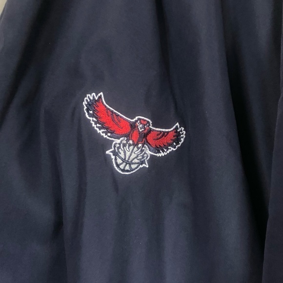 Atlanta Hawks 1/4 Zip Golf Windbreaker - Picture 3 of 4